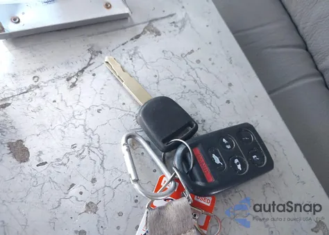 2005 Honda Odyssey Touring from USA, damaged, VIN 5FNRL38835B090411